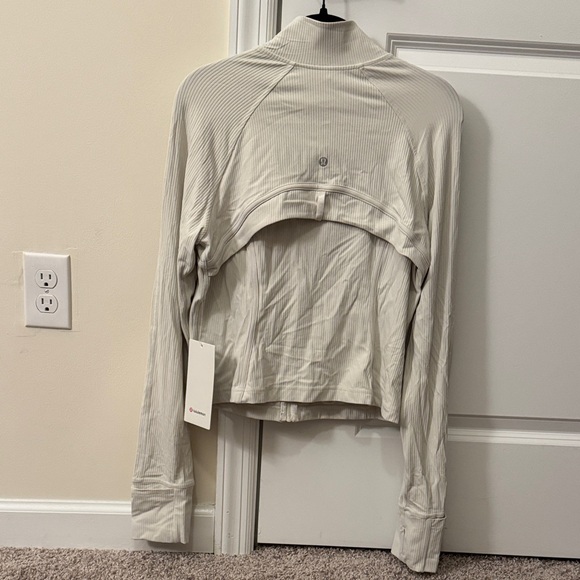 Lululemon Ribbed Nulu Define Cropped Bone Jacket Size 12 NWT - Picture 13 of 14